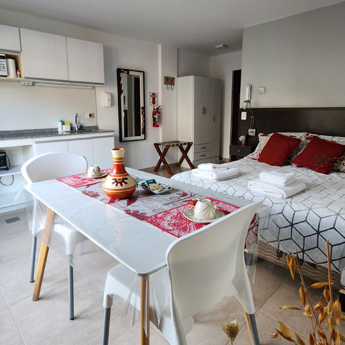 HIPÓLITO BOUCHARD 331