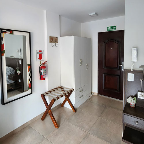 HIPÓLITO BOUCHARD 331