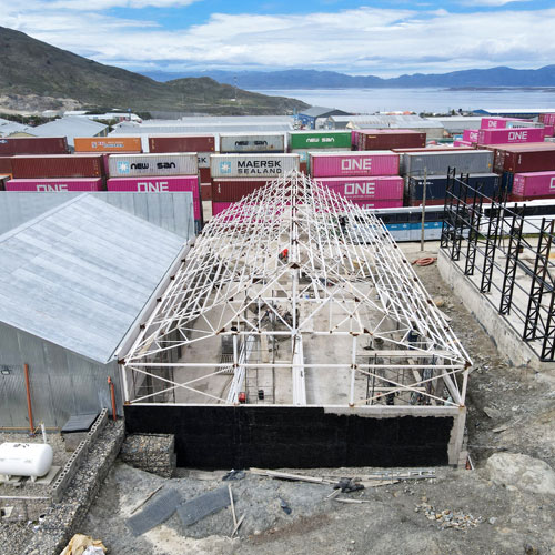 GALPÓN EN BARRIO AKAR